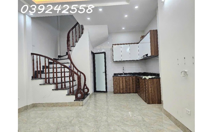 HIẾM NHỈNH 4 TỶ SỞ HỮU NGAY NHÀ LỆ MẬT LONG BIÊN MT 4.1M BA GÁC ĐỖ CỬA Ô TÔ CÁCH 20M
