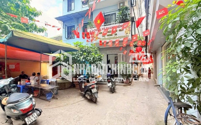 Lạc Long Quân - Tây Hồ, 30/33m2 x 5 tầng, mặt tiền 3.3m, nở hậu 7.6m, giá 12.2 tỷ