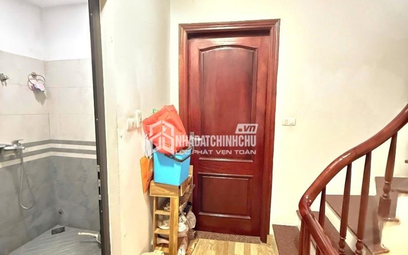 Diện tích 39/48m2, mặt tiền 3.7m, xây 5 tầng + tum cực chắc chắn, thiết kế hiện đại, công năng đầy đủ.