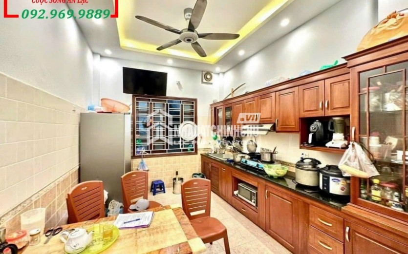 NHÀ TÂY HỒ - 9 TẦNG THANG MÁY - DIỆN TÍCH 56M2 - KINH DOANH SẦM UẤT - 26TỶ