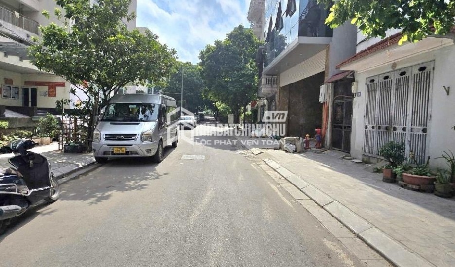 Bán nhà Lạc Long Quân – 34/50m², mặt tiền 5m, giá 19 tỷ