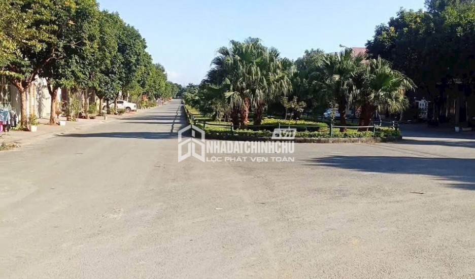 BÁN NHÀ 3 TẦNG ĐƯỜNG ĐÔI 36M KHU TIỆN ÍCH NHẤT NHÌ TỈNH LAI CHÂU