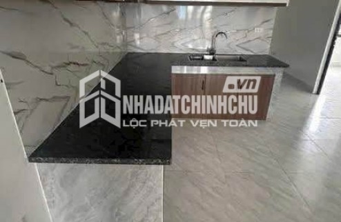 BÁN NHÀ CẤP 4  MỚI TINH  ĐÓN TẾT, MẶT ĐƯỜNG TO TRƯỜNG CHINH, KINH DOANH ĐƯỢC