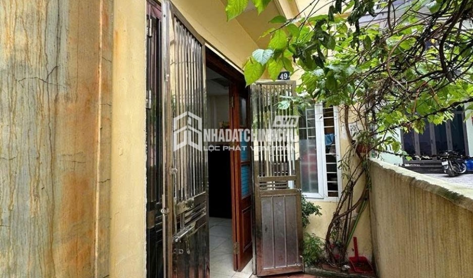 NHÀ XUÂN ĐỈNH GẦN TÂY HỒ Ô TÔ ĐỖ CỔNG NHÀ DÂN XÂY 5 TẦNG Ở NGAY GIÁ 8.4 TỶ