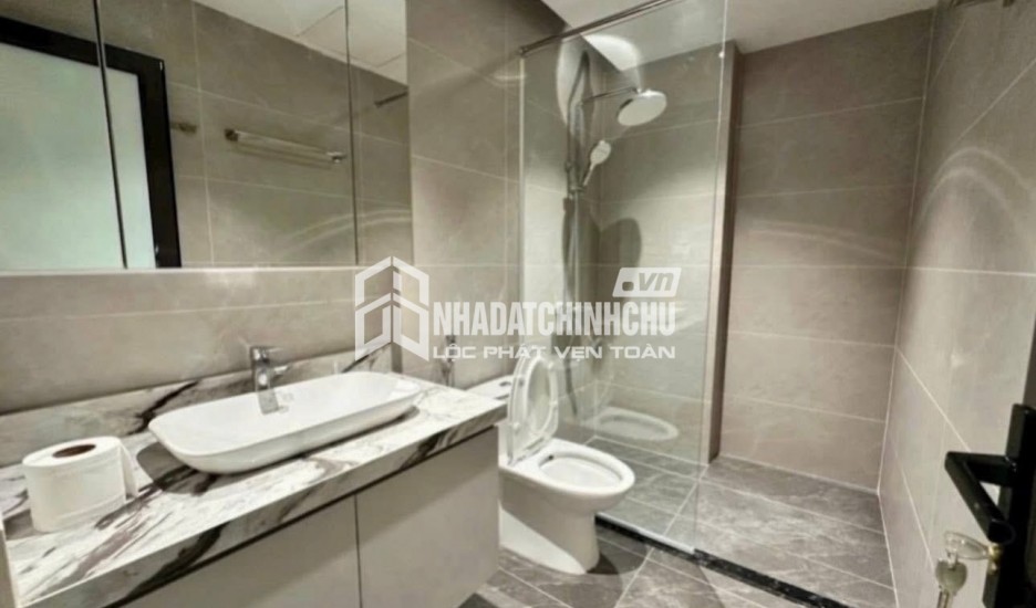 Nhà 5.6x20m, 4 tầng, Hai mặt tiền 12m,  Khu Biệt Thự Dương Quãng Hàm, P6, Gò Vấp
