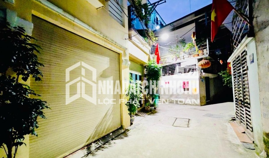 Nhà Xuân Đỉnh 51m2 4 tầng 4 ngủ ô tô vào nhà giá 13.6 tỷ