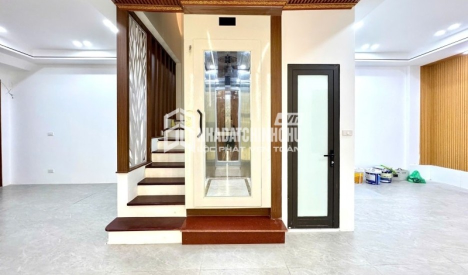 BÁN GẤP NHÀ XUÂN ĐỈNH-66M2 X 6 TẦNG-MT6.2M-NHỈNH22 TỶ-THANG MÁY-FULL NỘI THẤT-Ô TÔ ĐỖ CỬA
