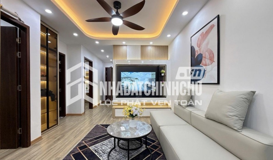 Nhà 5.6x20m, 4 tầng, Hai mặt tiền 12m,  Khu Biệt Thự Dương Quãng Hàm, P6, Gò Vấp