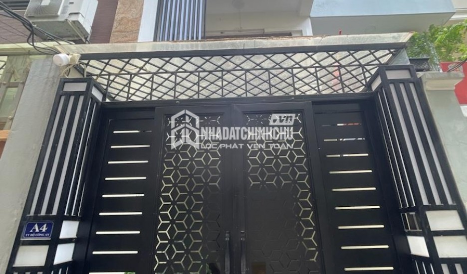 Bán tòa nhà Đức Diễn - Phú Diễn - DT 150m2 - MT 8m - 8 tầng - Đường 15m