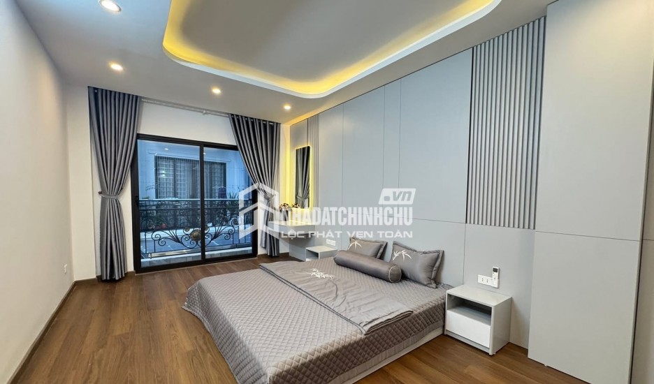 SIÊU PHẨM GIÁP NHỊ - HOÀNG MAI - 45Mx6T - NHÀ MỚI - THANG MÁY - FULL NỘI THẤT - 12 TỶ