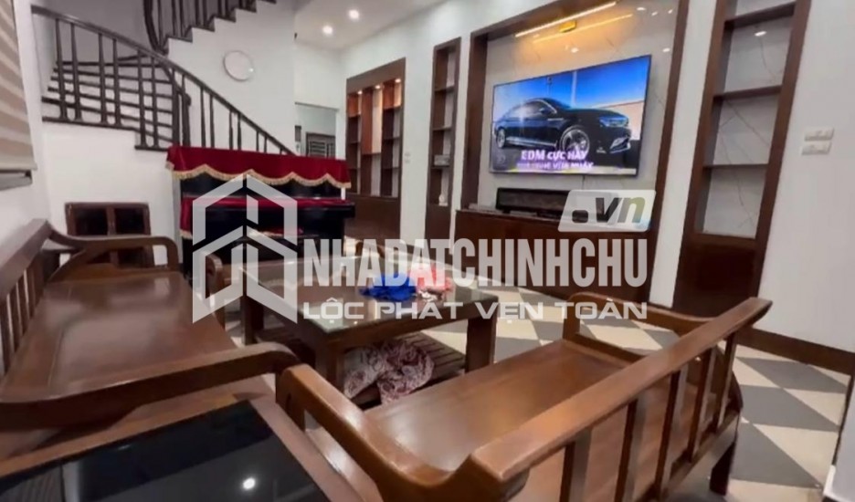 Bán biệt thự Xuân Đỉnh 116m2 4 tầng gara ô tô sân vườn rộng