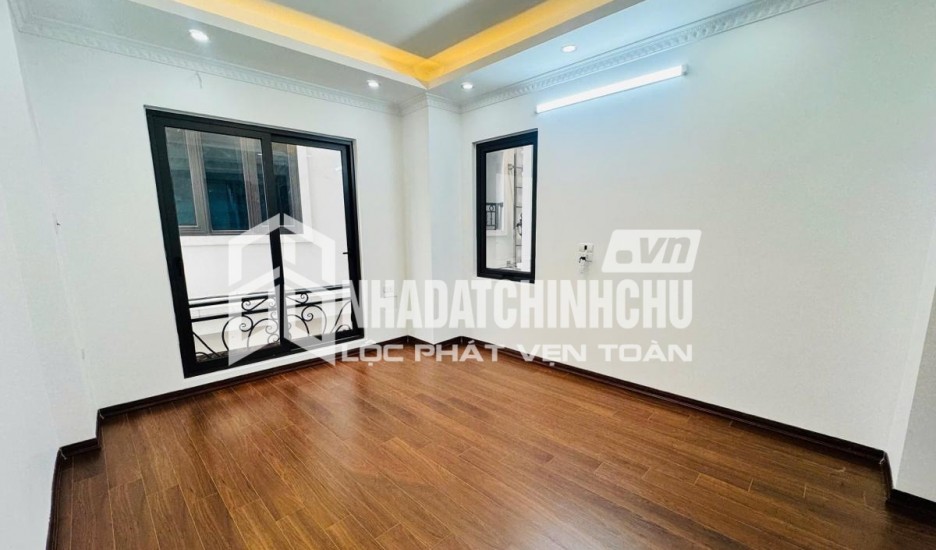Nhà mới Xuân Đỉnh 30m2 5 tầng thang máy lô góc giá 9.85 tỷ
