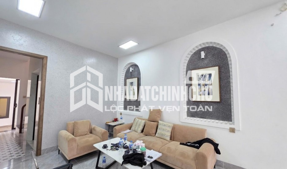 Chỉ 3.49 tỷ! Nhà 2 Tầng tặng nội thất. Đ. Phạm Văn Chiêu, Phường 9, Gò Vấp
