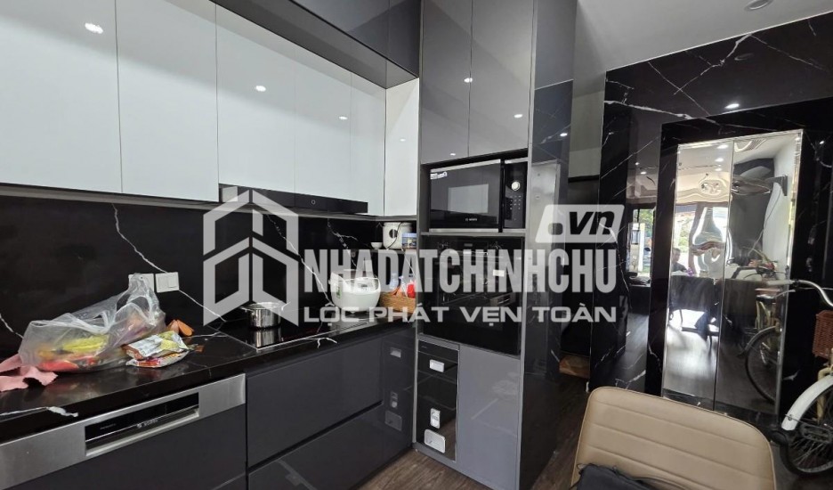 NHANH CÒN KỊP! BÁN VỘI NHÀ MẶT NGÕ TÔN THẤT TÙNG - ĐỐNG ĐA - MẶT NGÕ KINH DOANH 29M 4T. CHỈ 4 TỶ 595 tr