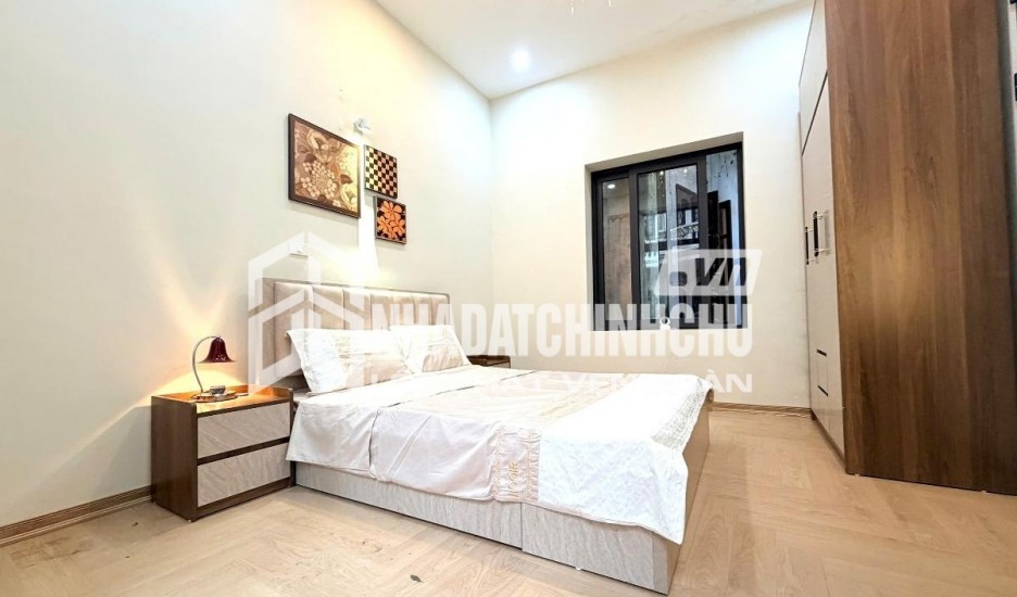 lò đúc - trung tâm hai bà trưng - gần 9đ sở hữu ngay 30 m2 x 4 tầng - mặt tiền siêu hiếm 5,6 m