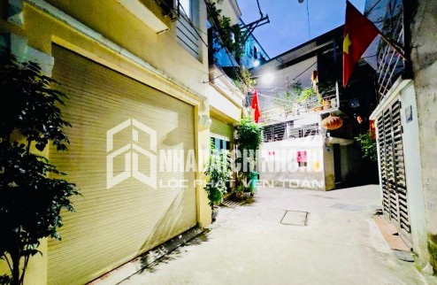 Nhà Xuân Đỉnh 51m2 4 tầng 4 ngủ ô tô vào nhà giá 13.6 tỷ