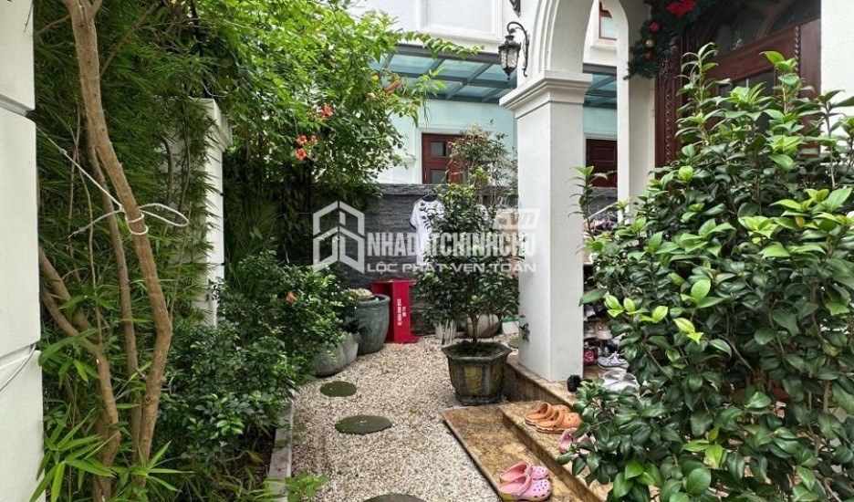 (Siêu Phẩm) Tòa CHDV xây mới 50m2 x 7T x 11P ngõ 42 Thành Công. DT 750 triệu/năm - 10,9 tỷ bao phí