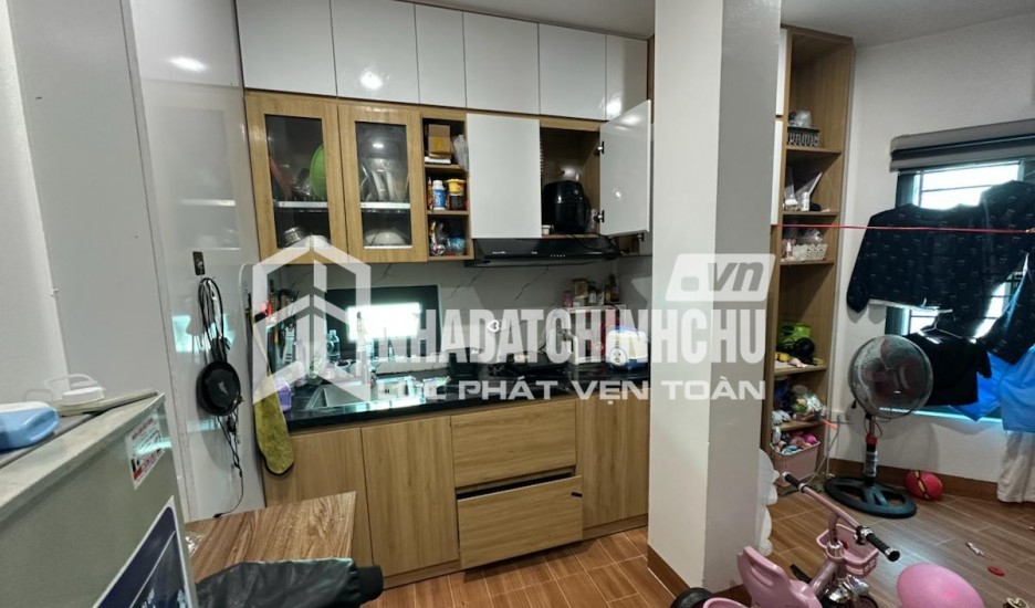 (Siêu Phẩm) CHDV 70m2x8T ngõ 218 Đội Cấn cách ô tô tránh và bãi 5m. DT 1,1 tỷ/năm - 15,3 tỷ bao phí
