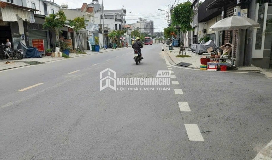 BÁN NHÀ CẤP 4 HOÀN CÔNG - FULL THỔ CƯ - SỔ HỒNG RIÊNG - HẺM CÀ PHÊ GÓC PHỐ, HÓC MÔN