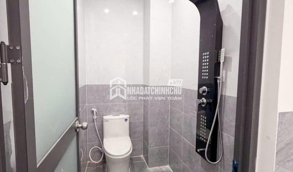 NHÀ PHỐ P. PHƯỚC TÂN – GẦN CỔNG 11 - Chỉ cần 800TR sang tên nhận nhà ngay