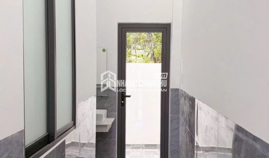 NHÀ PHỐ P. PHƯỚC TÂN – GẦN CỔNG 11 - Chỉ cần 800TR sang tên nhận nhà ngay