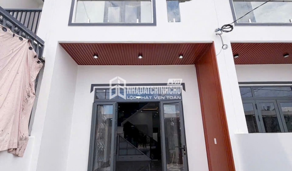 NHÀ PHỐ P. PHƯỚC TÂN – GẦN CỔNG 11 - Chỉ cần 800TR sang tên nhận nhà ngay