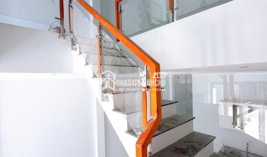 Nhà 1 trệt 1 Lầu ngay chợ Lộ Đức P.Hố Nai mới Biên Hoà .TP Đồng Nai .