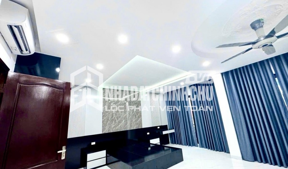Nhà mặt đường chân đê Ngọc Thụy, Bắc Biên oto tránh KD 95m 5 tầng, mặt tiền: 4.5m 12 tỷ 9