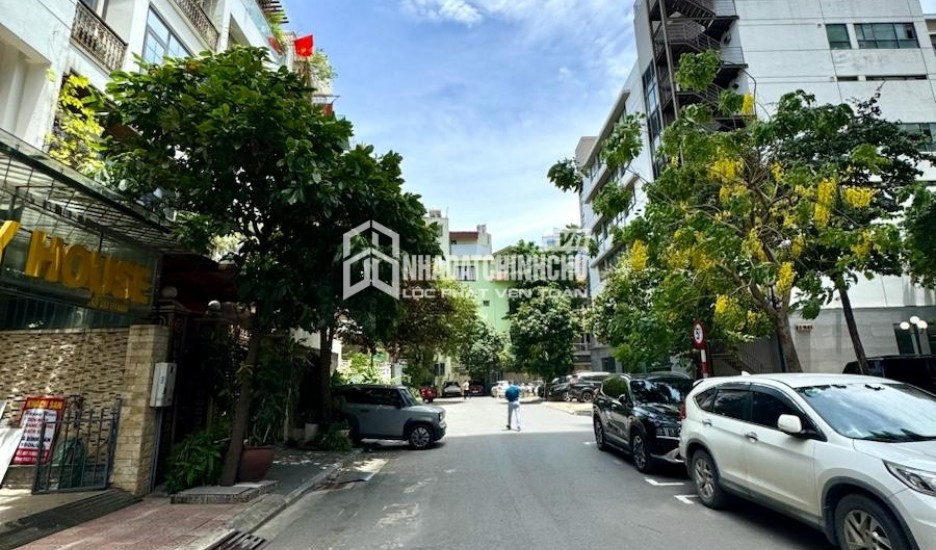 Bán nhà Hoàng Văn Thái 45m2x5 tầng lô góc ngõ ô tô, xây mới, thang máy. giá 6,6 tỷ. Lh 0888512868