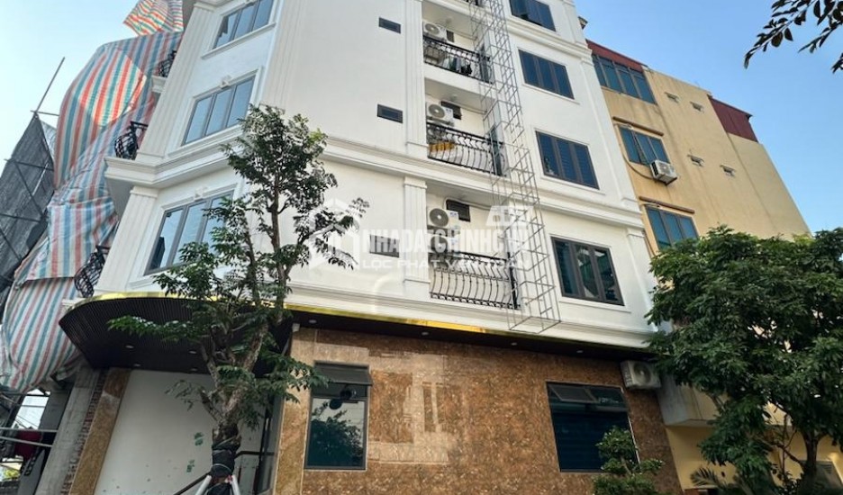 (Siêu Phẩm) CHDV 70m2x8T ngõ 218 Đội Cấn cách ô tô tránh và bãi 5m. DT 1,1 tỷ/năm - 15,3 tỷ bao phí