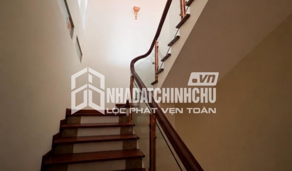 LÔ GÓC Ôtô Tránh Phố Hoàng Cầu 42/50mx4 Tầng,Mặt tiền 5m-15.3 Tỷ, Vị trí hiếm