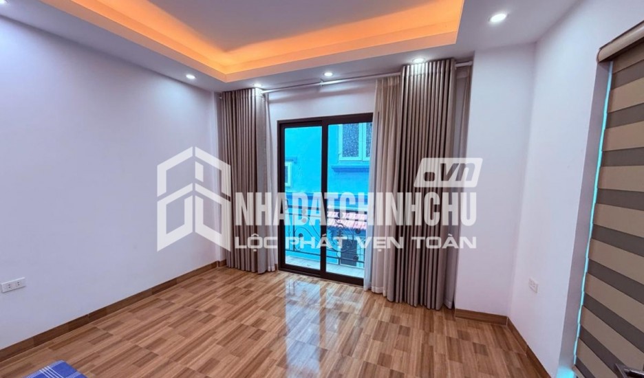 (Cực Hot) Nhà đẹp xây mới 28m2 x 6 tầng tại Hoàng Quốc Việt - Đường trước nhà 2 ô tô tránh - 7,5 tỷ