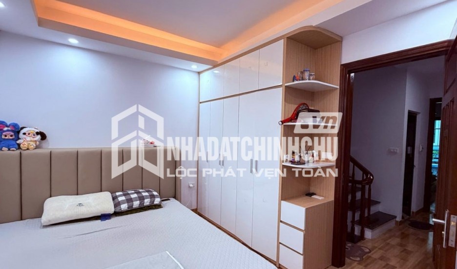 (Cực Hot) Nhà đẹp xây mới 28m2 x 6 tầng tại Hoàng Quốc Việt - Đường trước nhà 2 ô tô tránh - 7,5 tỷ