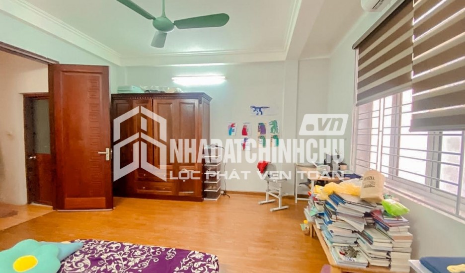 BÁN GẤP NHÀ Thịnh Liệt Q. Hoàng Mai. DT 44m 4 Tầng. Ô tô, nở hậu. Chỉ 4.650 Tỷ.