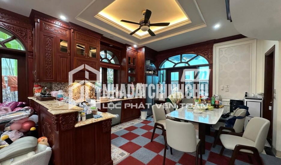 (Siêu Phẩm) Tòa CHDV xây mới 50m2 x 7T x 11P ngõ 42 Thành Công. DT 750 triệu/năm - 10,9 tỷ bao phí