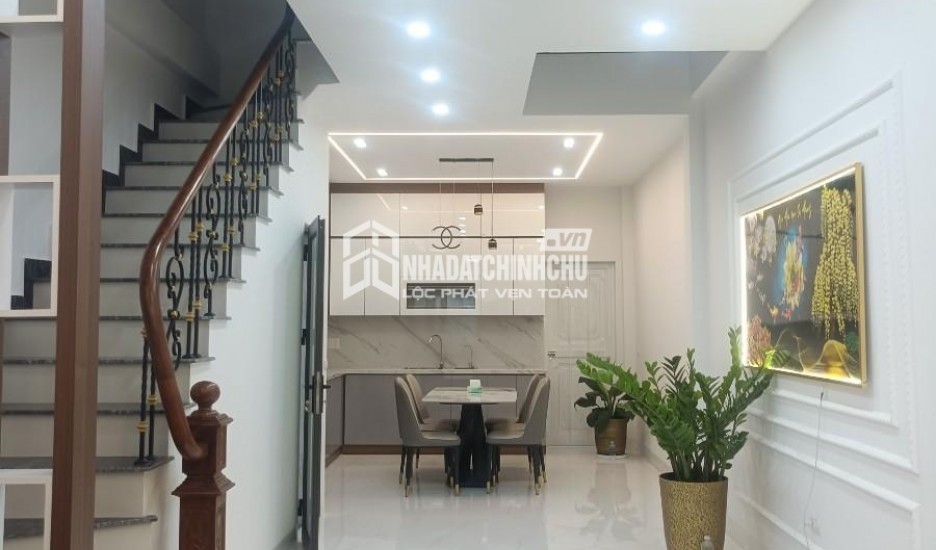 Phúc Đồng nhà mặt đường vỉa hè oto tránh KD ở thoáng DT: 118m - mặt tiền: 9.5m - 24 tỷ