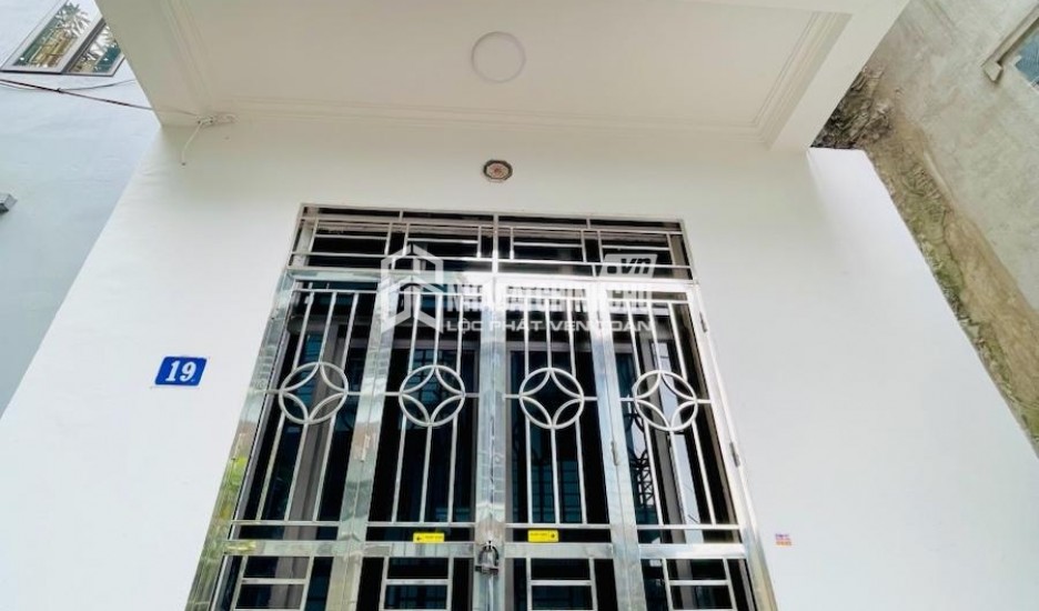 Bán gấp giá rẻ, ô tô, kinh doanh Phạm Ngọc Thạch 20m, 2 tầng, mặt tiền 3.2m, 4 tỷ Đống Đa.
