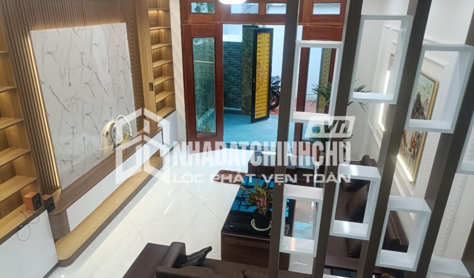 Phúc Đồng nhà mặt đường vỉa hè oto tránh KD ở thoáng DT: 118m - mặt tiền: 9.5m - 24 tỷ