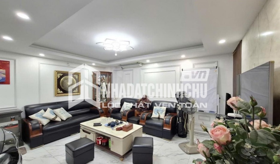 Tân Phú: 4 tầng 50m2 , ô tô vào nhà - sát MT Lê Thúc Hoạch, nhỉnh 7 tỷ.