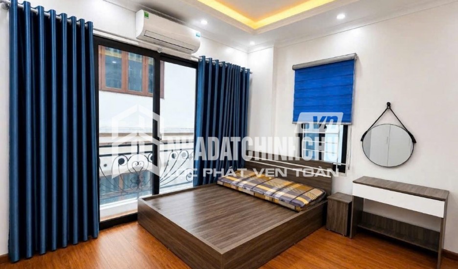 NHÀ ĐẸP Ở NGAY PHỐ LẠC LONG QUÂN, 2 THOÁNG, NỘI THẤT XỊN, DÂN TRÍ CAO, 5 TẦNG, 38M2, 7.4 TỶ