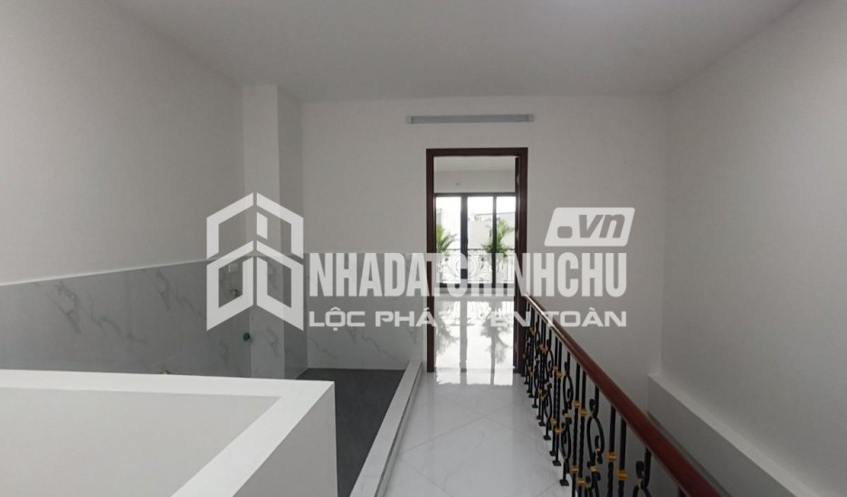 Phúc Đồng nhà mặt đường vỉa hè oto tránh KD ở thoáng DT: 118m - mặt tiền: 9.5m - 24 tỷ