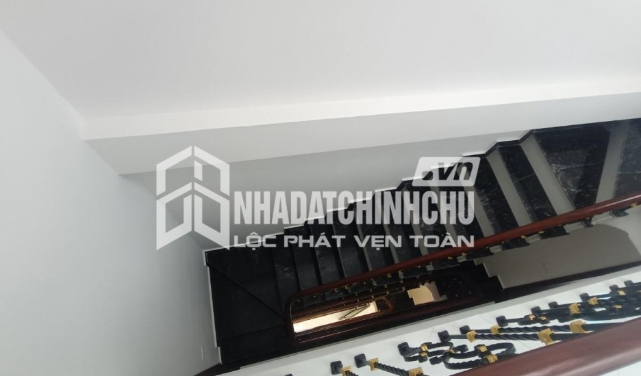 Phúc Đồng nhà mặt đường vỉa hè oto tránh KD ở thoáng DT: 118m - mặt tiền: 9.5m - 24 tỷ