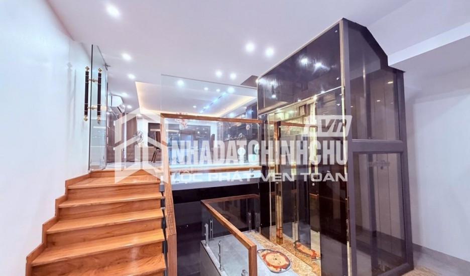 43M2, 6 TẦNG - TRUNG TÂM CẦU GIẤY - Ô TÔ - THANG MÁY- LÔ GÓC 2 MẶT TIỀN – GIÁ 12.8 TỶ - 0985731618