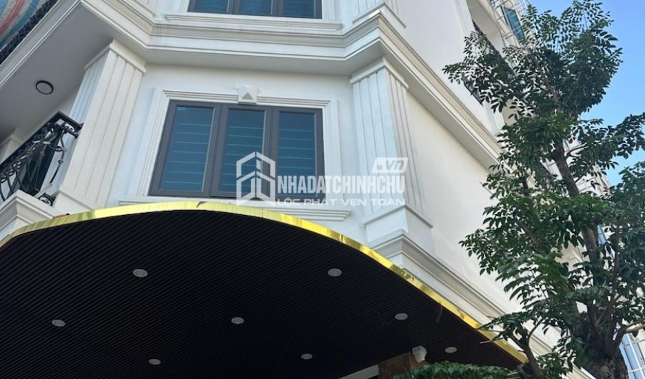 (Siêu Phẩm) CHDV 70m2x8T ngõ 218 Đội Cấn cách ô tô tránh và bãi 5m. DT 1,1 tỷ/năm - 15,3 tỷ bao phí