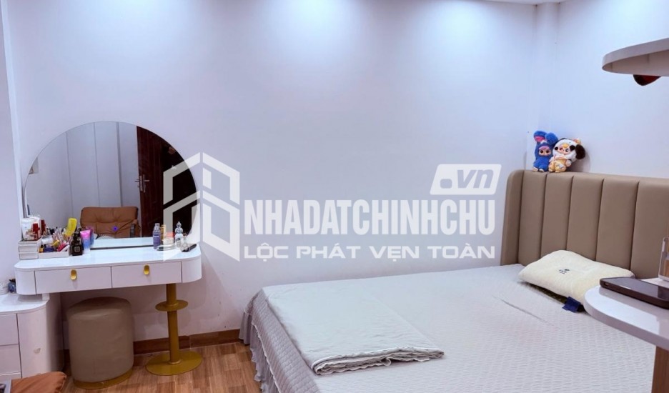 TRUNG TÂM CẦU GIẤY - Ô TÔ ĐỖ CỔNG - NHÀ DÂN XÂY KHUNG CỘT CHẮC CHẮN – 5 TẦNG, NHỈNH 5 TỶ