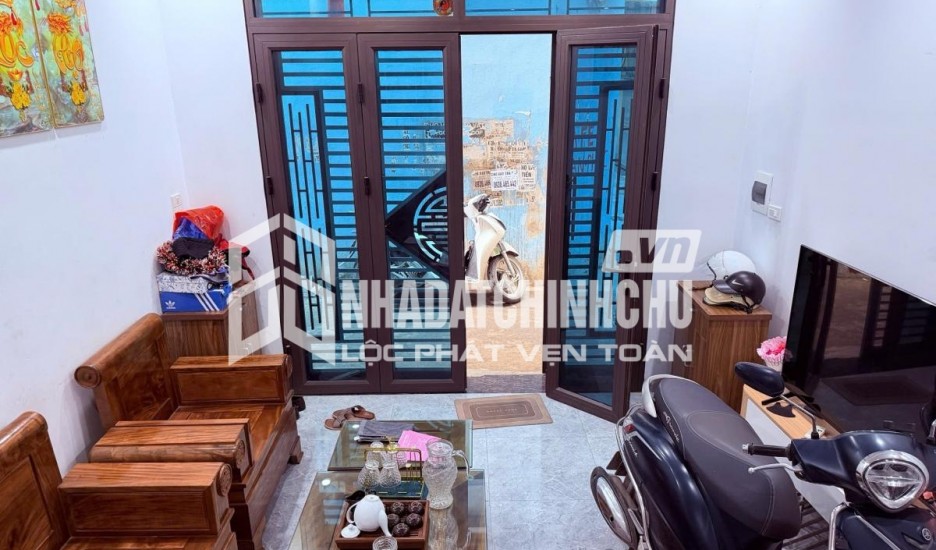(Cực Hot) Nhà đẹp xây mới 28m2 x 6 tầng tại Hoàng Quốc Việt - Đường trước nhà 2 ô tô tránh - 7,5 tỷ