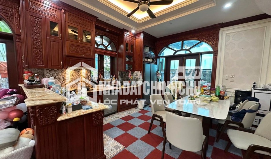 (Siêu Phẩm) Tòa CHDV xây mới 50m2 x 7T x 11P ngõ 42 Thành Công. DT 750 triệu/năm - 10,9 tỷ bao phí