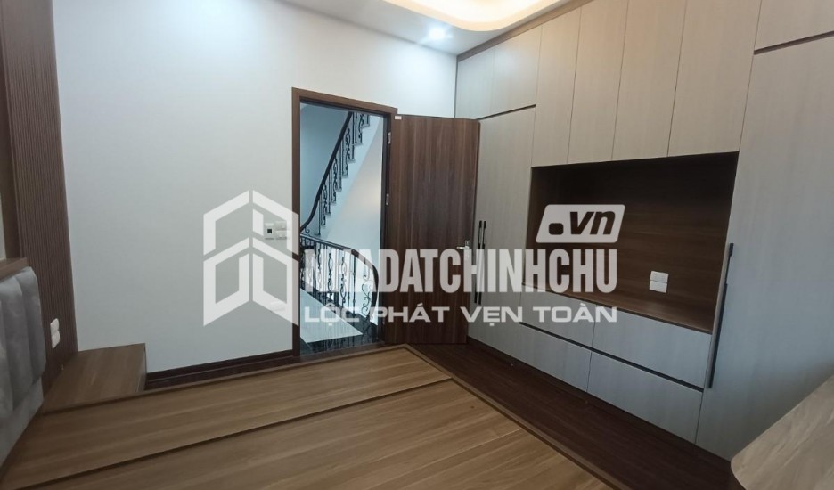 Phúc Đồng nhà mặt đường vỉa hè oto tránh KD ở thoáng DT: 118m - mặt tiền: 9.5m - 24 tỷ