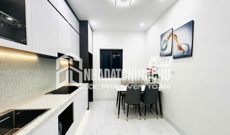 Quan Nhân - NGÕ THÔNG TỨ TUNG + KHÔNG 1 LỖI NHỎ - 35m2 x 5 tầng x 7,7 tỷ