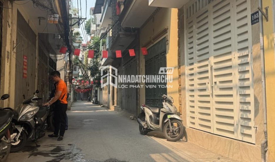 NHÀ MẶT NGÕ THÔNG - ÔTÔ -2 THOÁNG dân xây - SỐ VUÔNG NÉT - CẠNH VÀNH ĐAI 2.5 -  40m2 x 8,99 tỷ